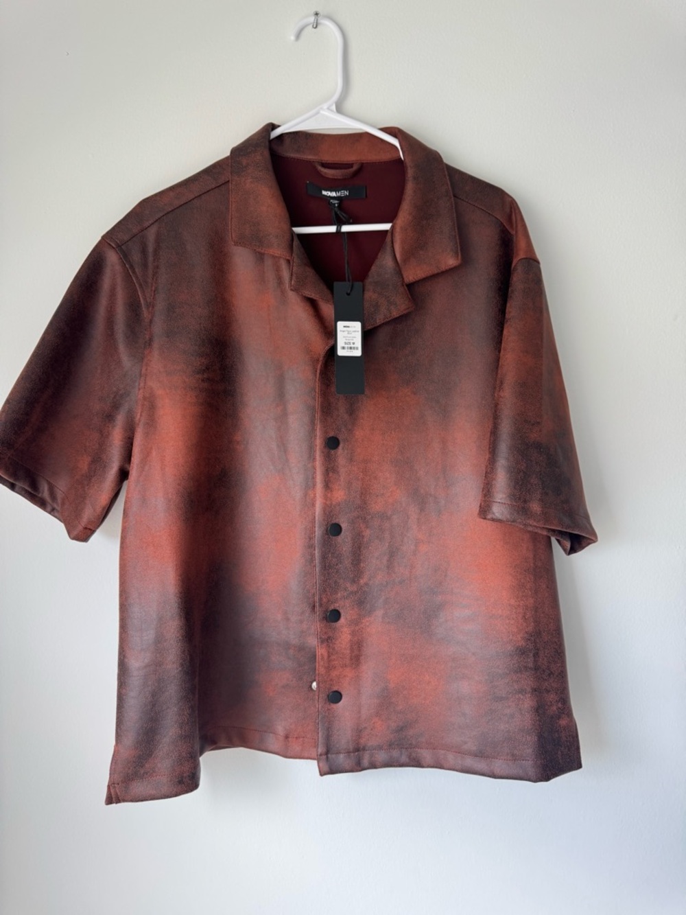 Brown-Red Short Sleeve Button-Up Shirt